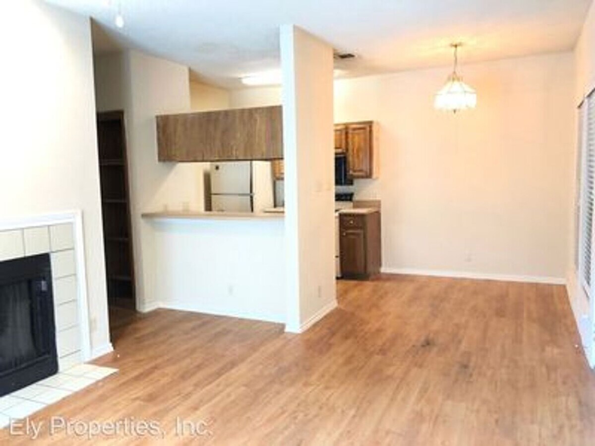 Photo - PRELEASE 8/15/2025 2 bed 2 bath Unit 103