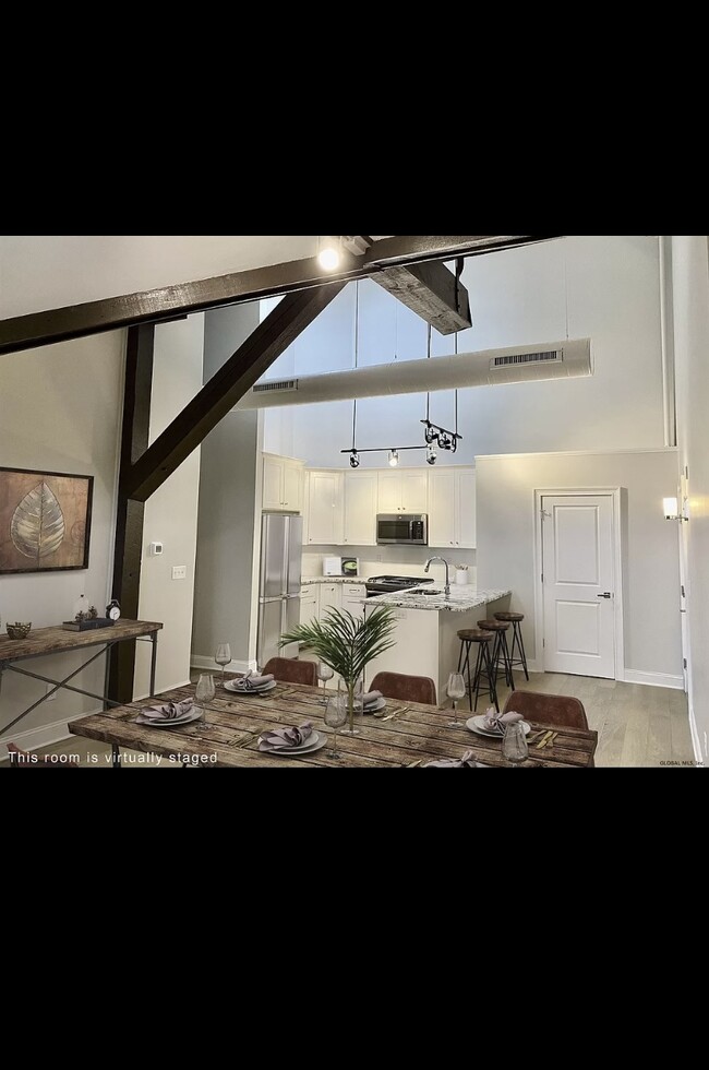 Building Photo - 77 Van Dam St Unit 408