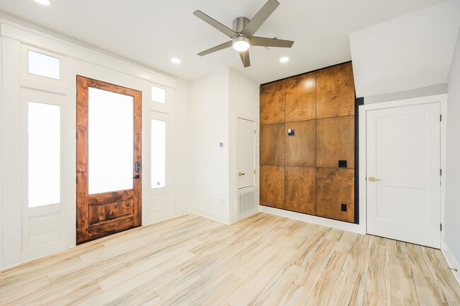 Photo - 120 E Magnolia Ave Unit 101