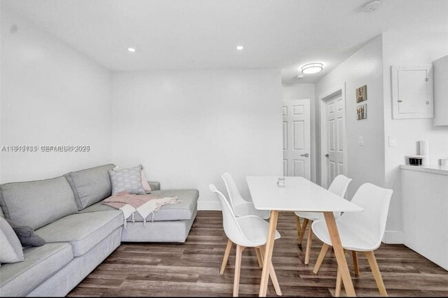 Photo - 685 SW 7th Terrace Unit 3