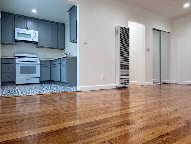 Photo - 12012 Washington Pl Unidad #2