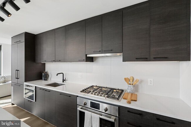 Photo - 269 19th Ct S Unidad PH2302