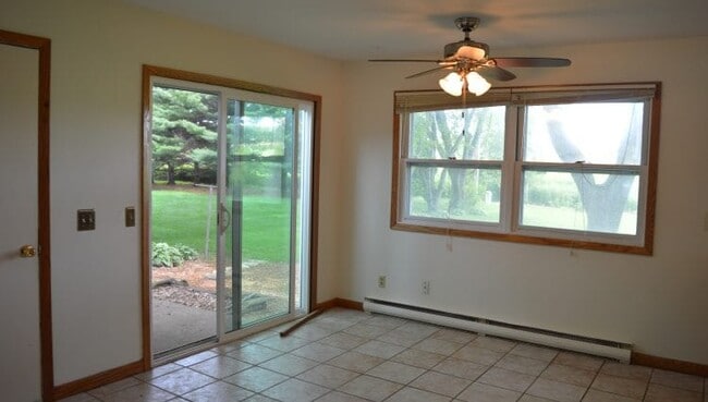 Photo - 75 Tower Dr