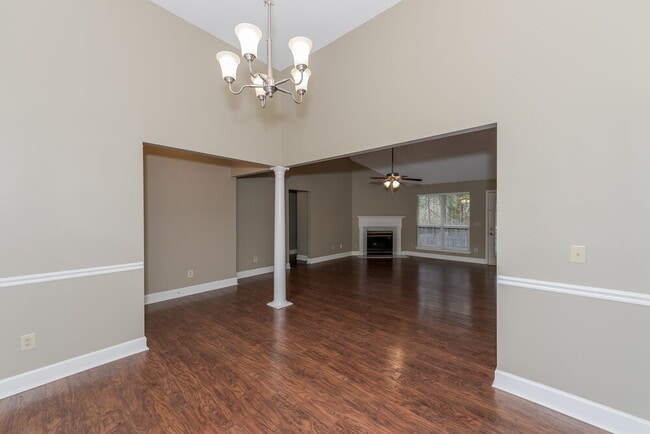 Photo - 1009 Nighthawk Ln