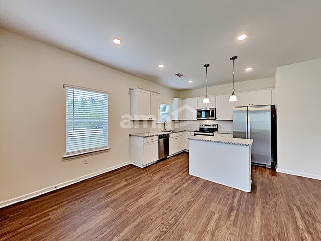 Photo - 63 Ivy Brook Dr