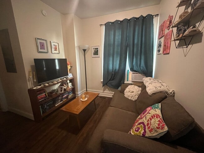 Photo - 404 4th St Unit apt A