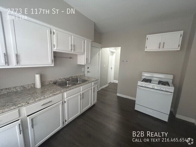 Building Photo - Charming 2-Bedroom Property in Prime Location Unit DN Rental