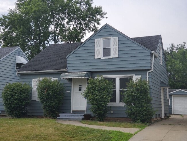 Photo - Charming 2-Bedroom Single Family Property in Prime Location