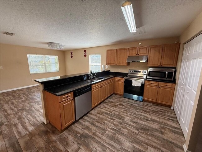 Photo - 8006 N 10th St