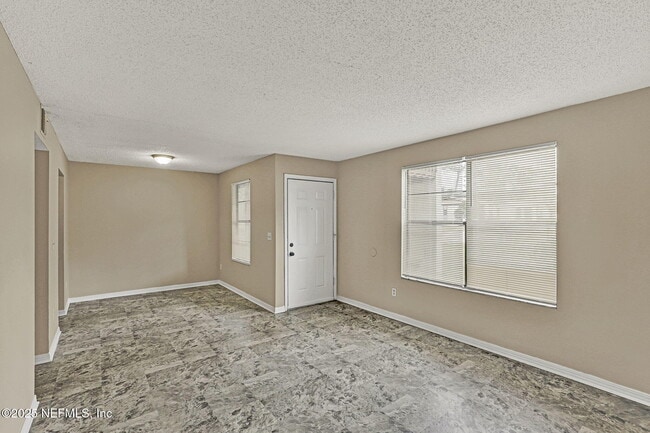 Photo - 475 Crabapple Ct Unidad A