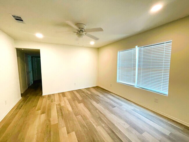 Family Room 2Bd room