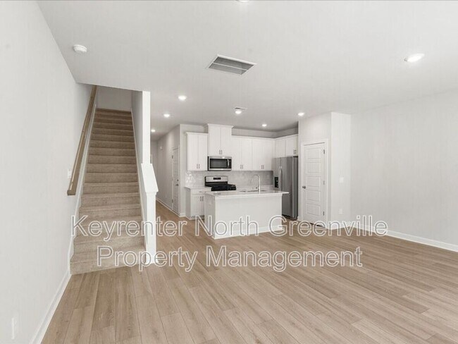 Photo - 855 Ernest Ln