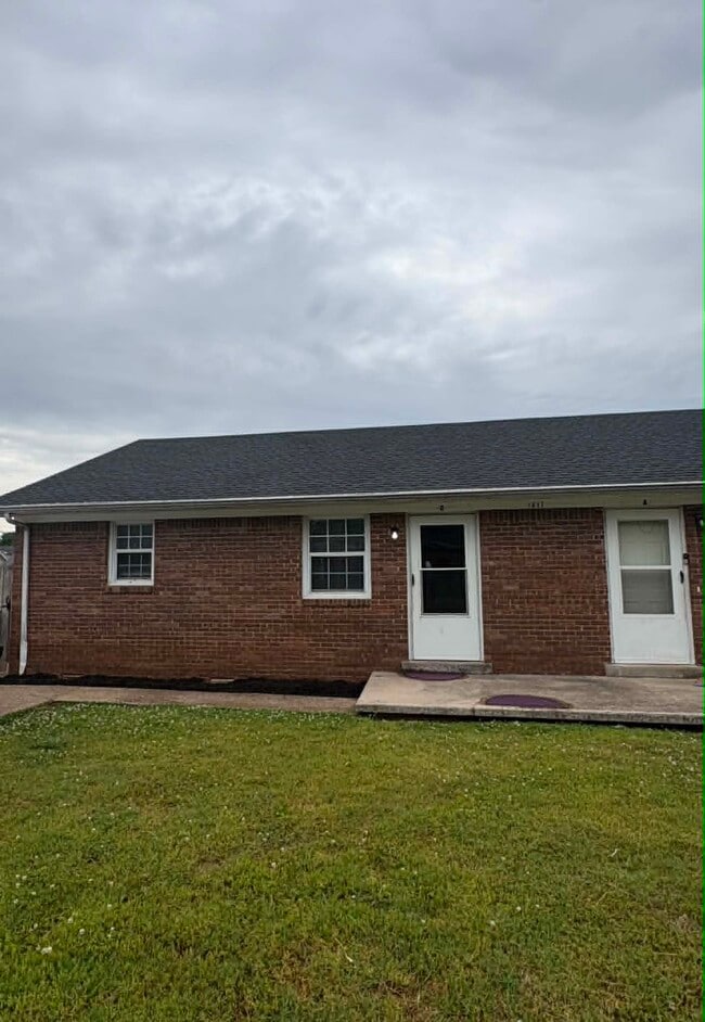 Building Photo - 1617 Flanigan Ct