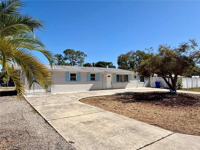 Photo - 2990 10th St N