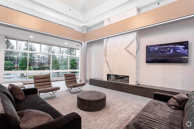 Clubhouse - Devonshire Place Apartments