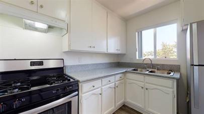 Photo - 123 S Catalina St Unidad 214