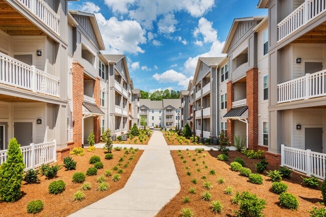 Welcome to Evoke Living at Westerly Hills!