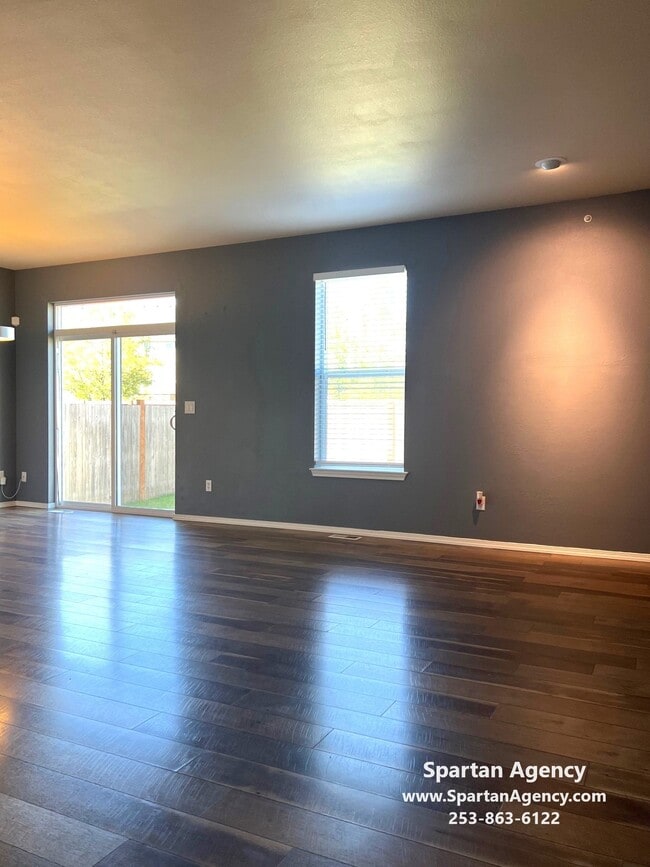 Photo - 18302 114th Ave E