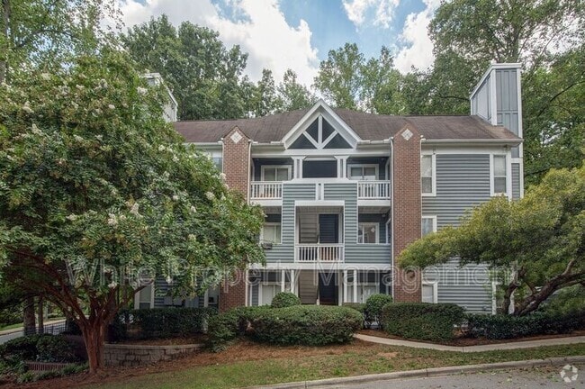 Building Photo - 2512 Cranbrook Ln Unit #4 Rental