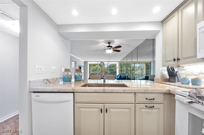 Photo - 1083 Forest Lakes Dr Unidad 207