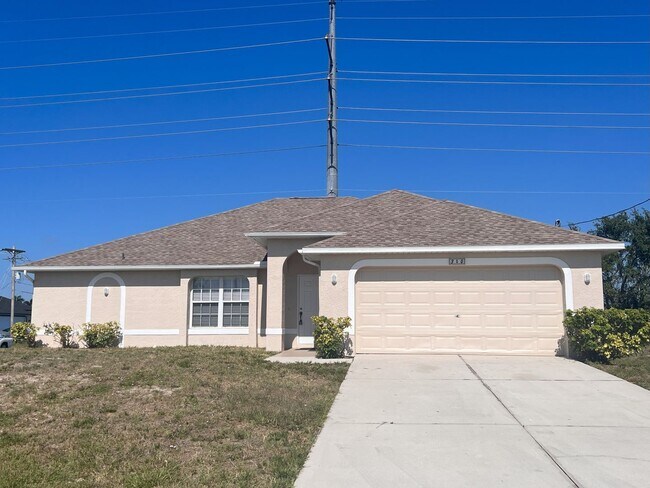 Lovely Home In SW Cape Coral - Lovely Home In SW Cape Coral