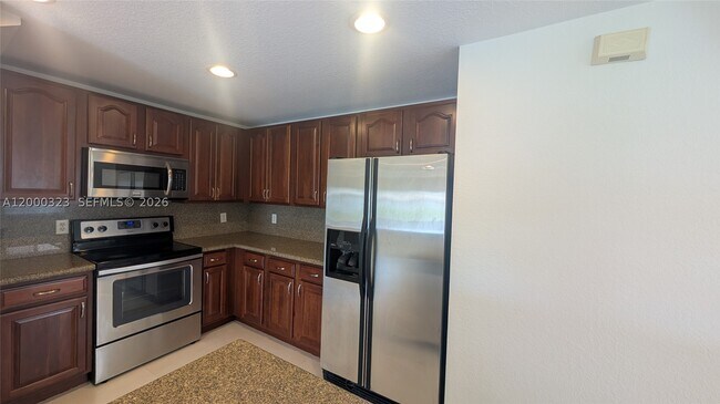 Photo - 5910 Royal -