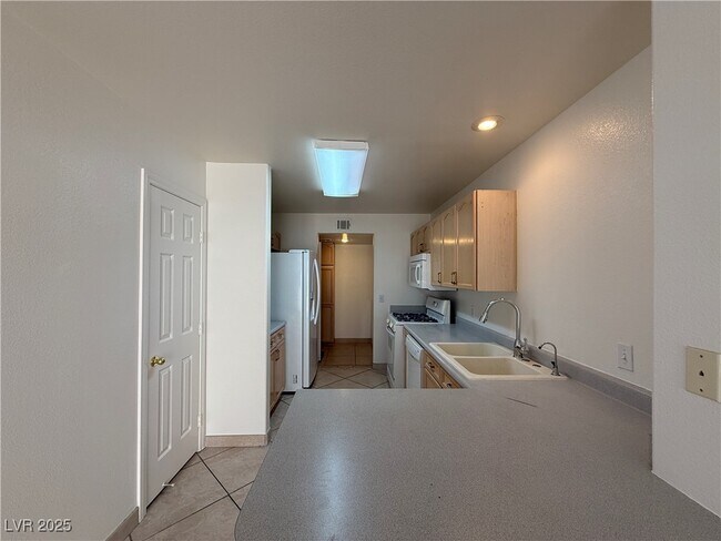 Photo - 9639 Silver City Dr