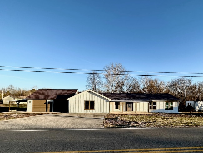 Building Photo - 2325 Sharkey Rd