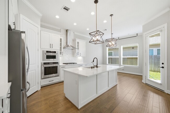 Building Photo - 10009 Granary Dr