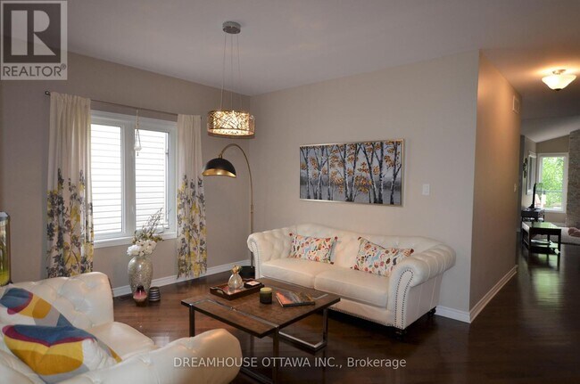 Photo - 168 Grainstone Way