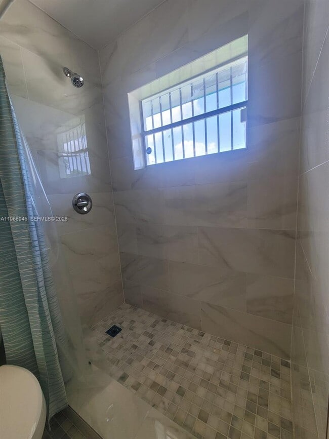 Photo - 2891 NW 14th St Unit 2