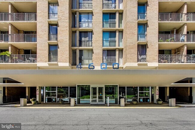 Photo - 4600 S Four Mile Run Dr Apartment Unit 1035