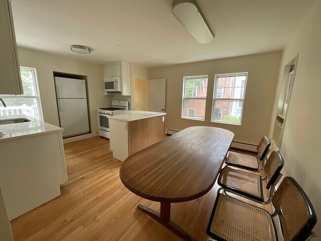 Photo - 49 Irving St Unit 3