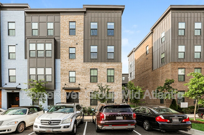 Photo - 10013 -B Ruffian Wy Townhome