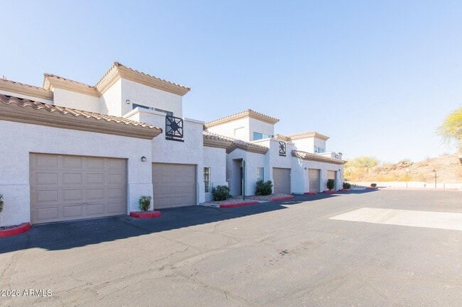 Building Photo - 3236 E Chandler Blvd Unit 1067
