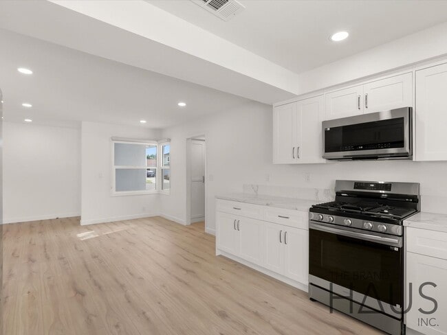 Photo - Two Primary Bedrooms, Pool, & Air Conditioning