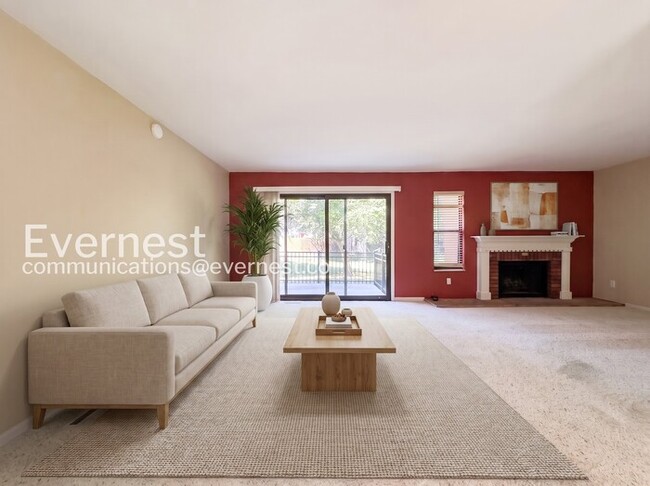Photo - 194 S Holman Way