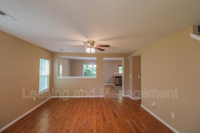 Photo - 8811 Kellum Dr