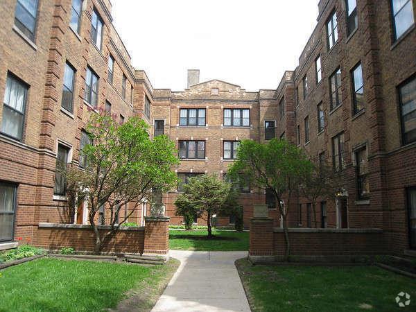 Building Photo - 3513 N Racine Ave Unit 1W Rental