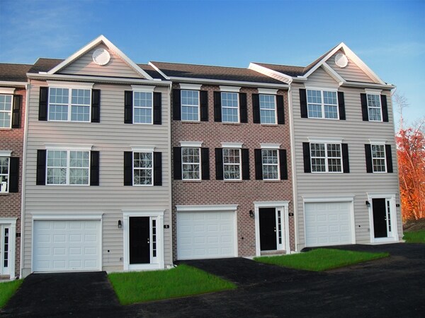 South West Crossing - South West Crossing Townhomes