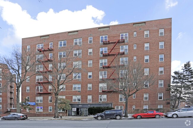 6161 Woodhaven Boulevard - 61-61 Woodhaven Blvd