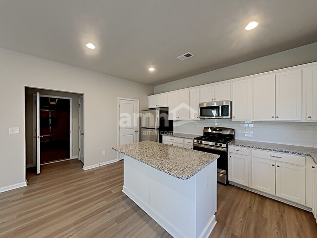 Photo - 218 Omega Ct