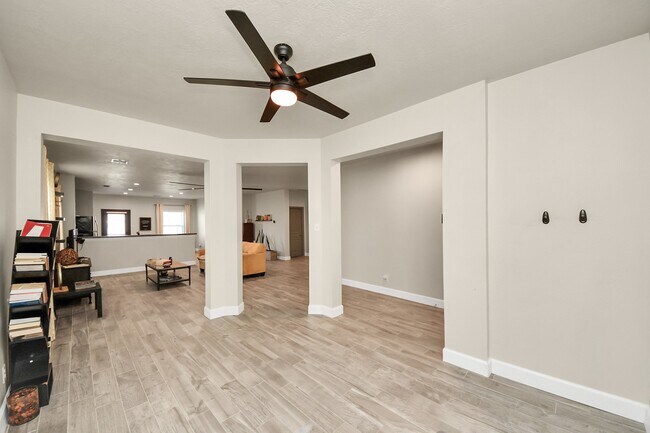 Photo - 18410 Avanta Cove Dr