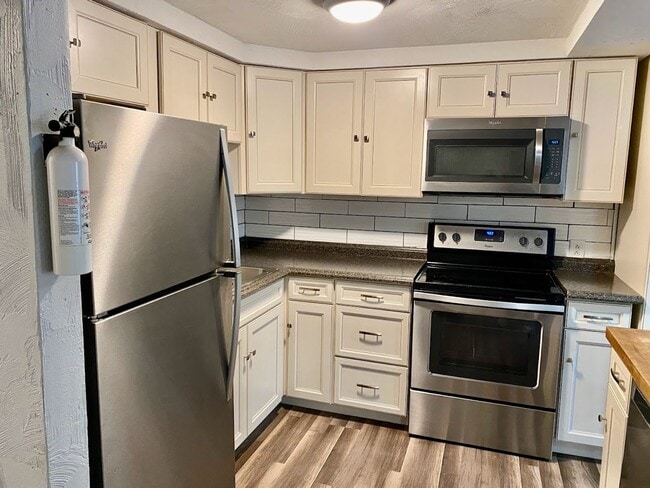 Photo - 1416 Rutherford Ave Unit #1