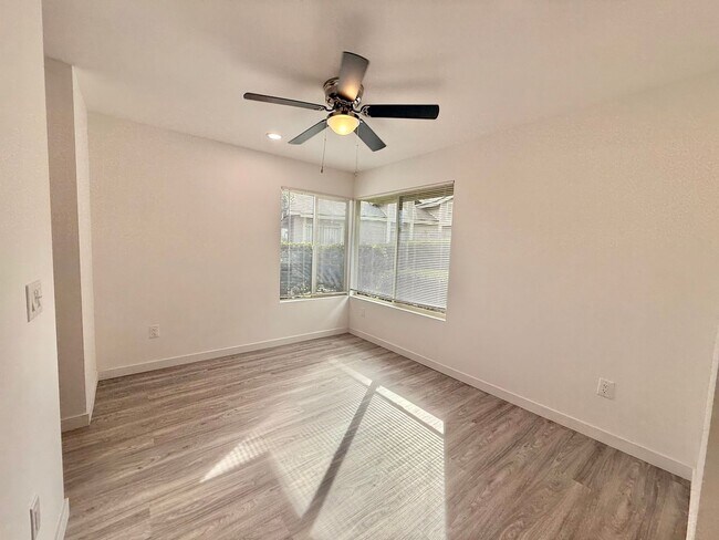 Photo - 7388 Tooma St Unit 189