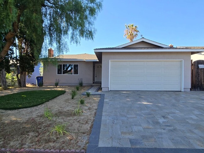 Renovated and Remodeled, New Driveway, New... - Renovated and Remodeled, New Driveway, New... House