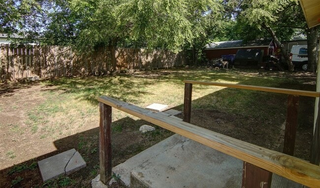 Photo - 910 Liberty St