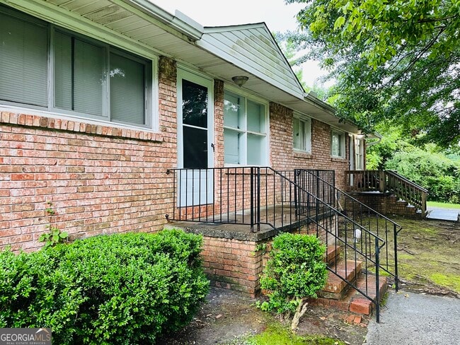 Photo - 6102 E Fayetteville Dr