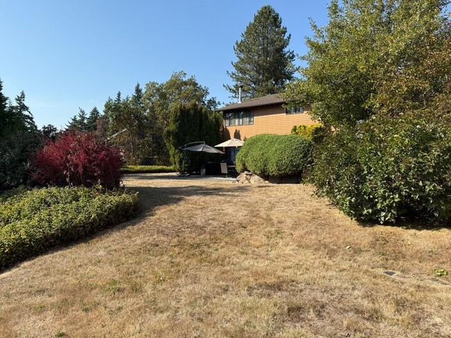 Photo - 8027 NE 114th St