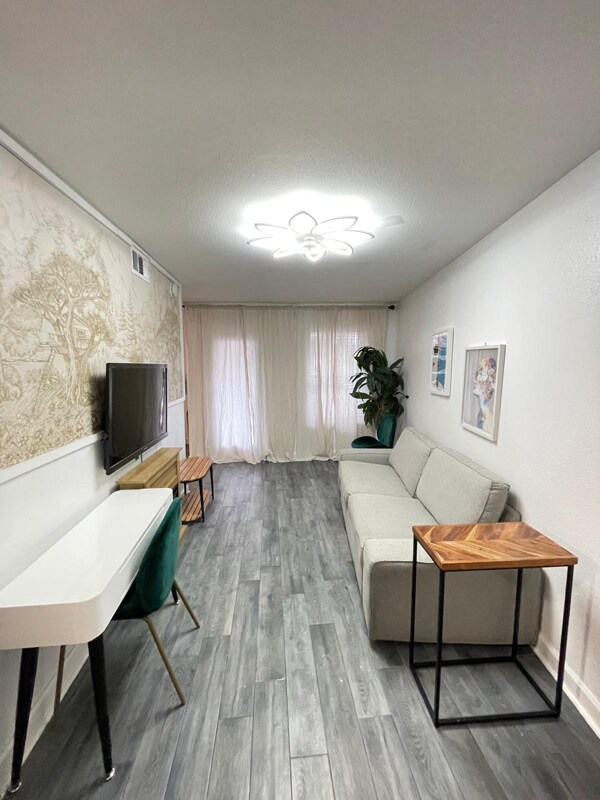 Photo - 2020 S Congress Ave Unidad 1126